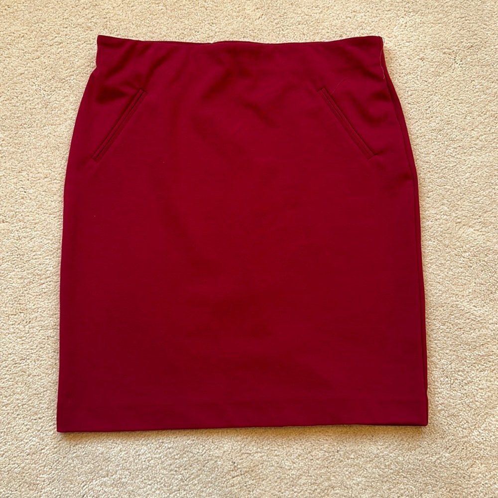 Raspberry pull on pencil skirt